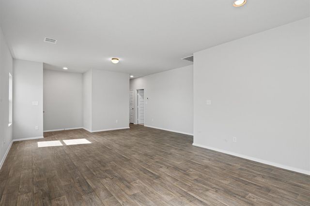 122 Bluestem DR, Elgin, TX 78621