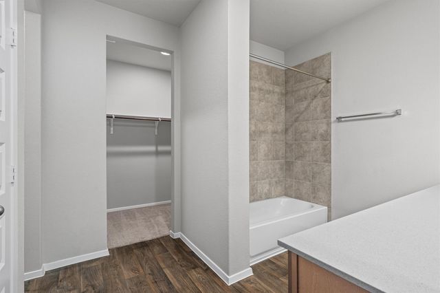 122 Bluestem DR, Elgin, TX 78621