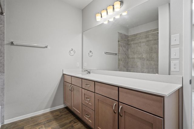 122 Bluestem DR, Elgin, TX 78621