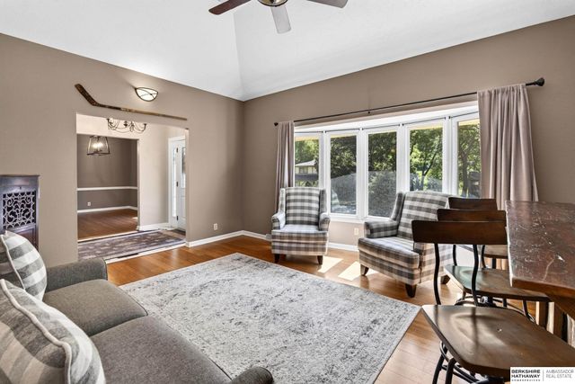 409 Greenbriar Court, Bellevue, NE 68005