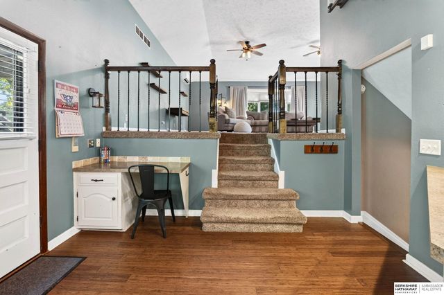 409 Greenbriar Court, Bellevue, NE 68005