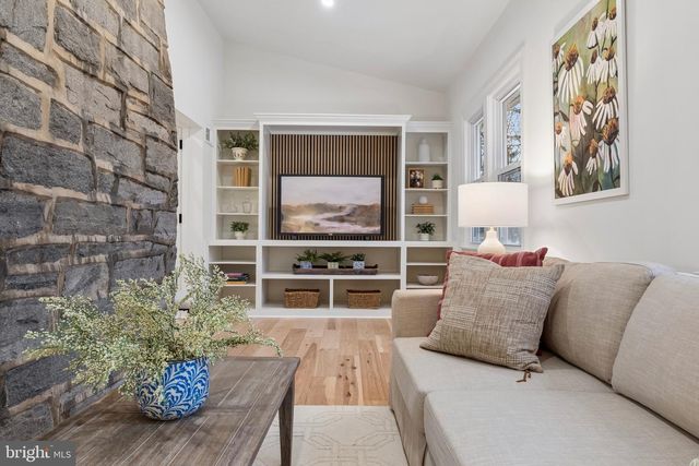 249 BROOKLINE BLVD, Havertown, PA 19083