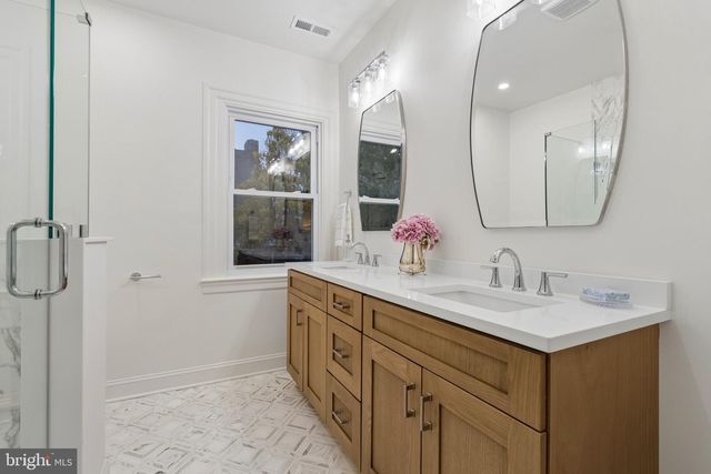 249 BROOKLINE BLVD, Havertown, PA 19083