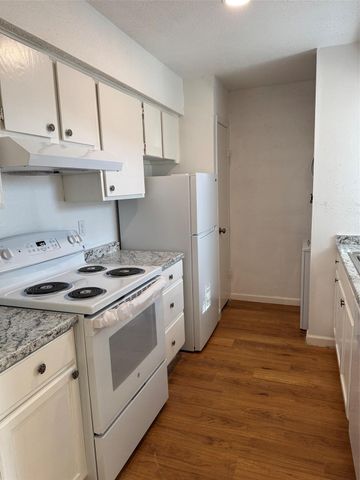 12615 Brookglade Circle 211, Houston, TX 77099