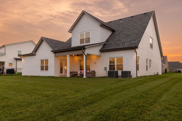 4032 Edmond Dr, Murfreesboro, TN 37127