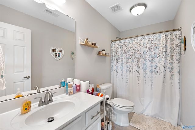 76 Nicole Drive, Decatur, AL 35603