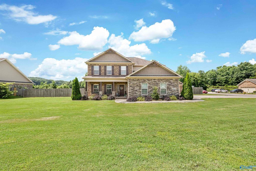 76 Nicole Drive, Decatur, AL 35603