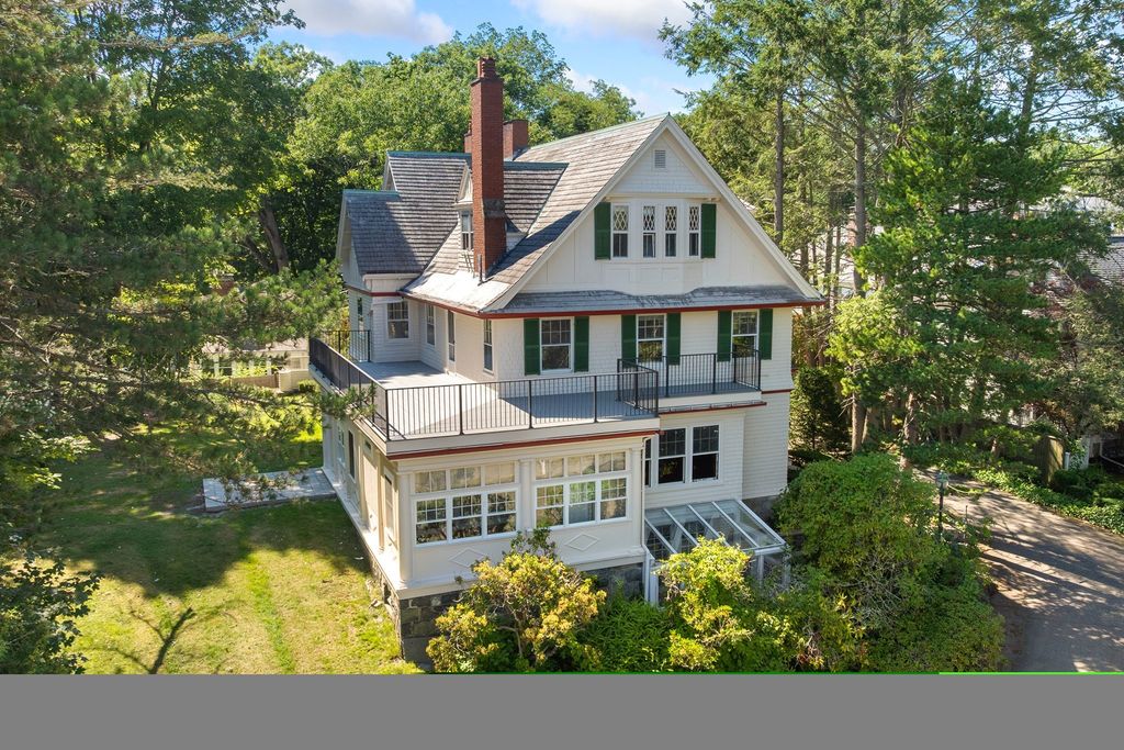 56 Vinton Street 4, Melrose, MA 02176
