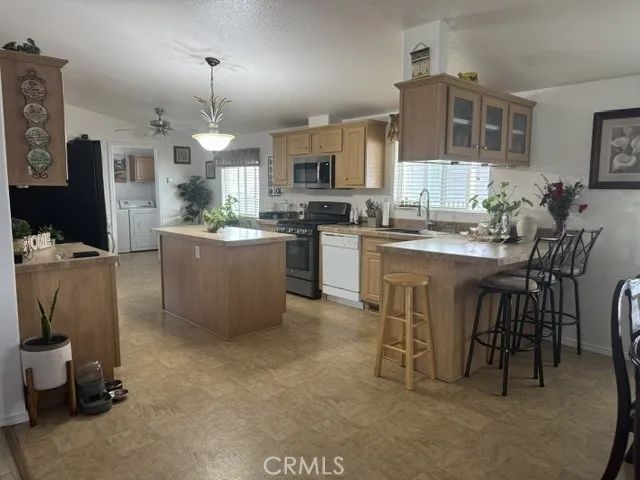 2113 Windflower 107, Rosamond, CA 93560