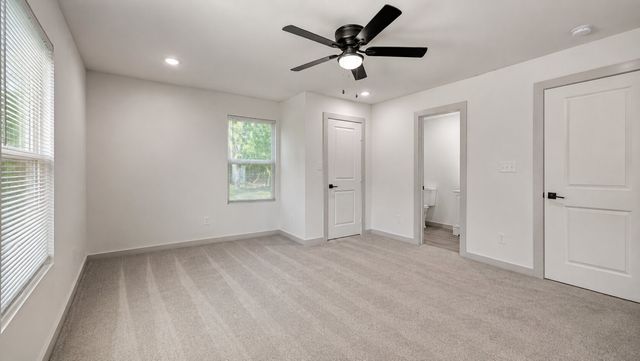2126 Marfa Avenue, Dallas, TX 75216