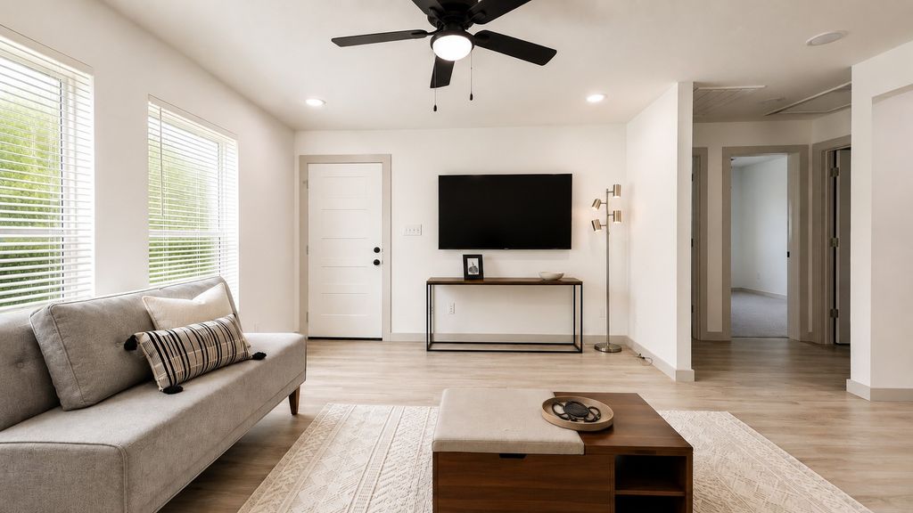 2126 Marfa Avenue, Dallas, TX 75216