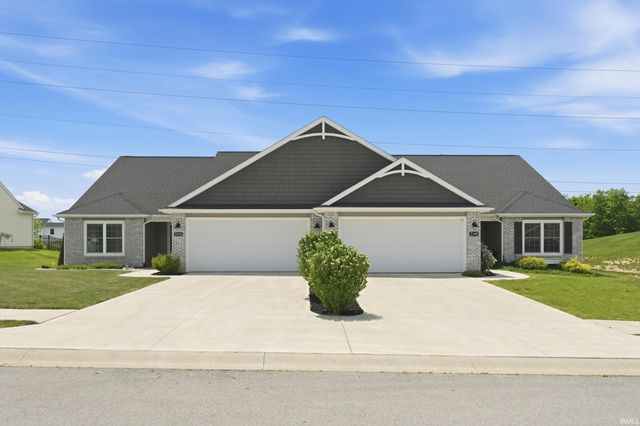 5218 Pigeon Creek Court, Fort Wayne, IN 46825