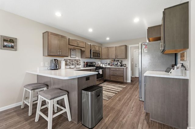 5218 Pigeon Creek Court, Fort Wayne, IN 46825