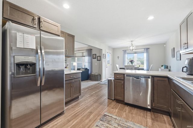 5218 Pigeon Creek Court, Fort Wayne, IN 46825