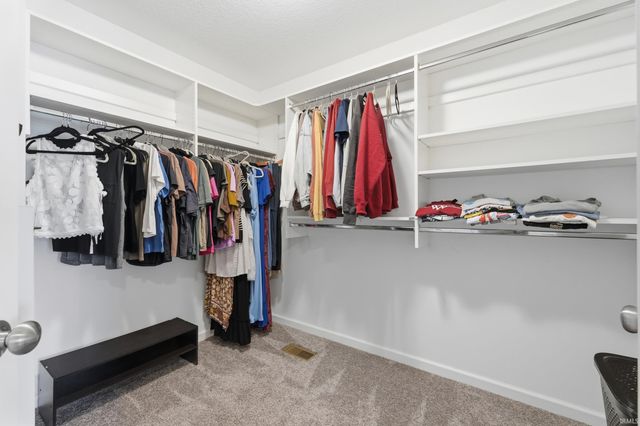 5218 Pigeon Creek Court, Fort Wayne, IN 46825