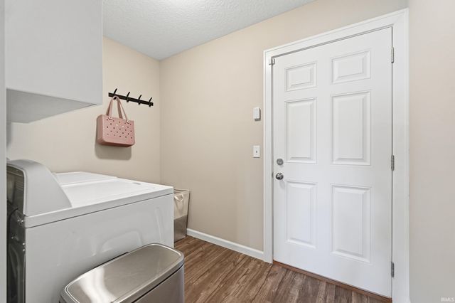 5218 Pigeon Creek Court, Fort Wayne, IN 46825