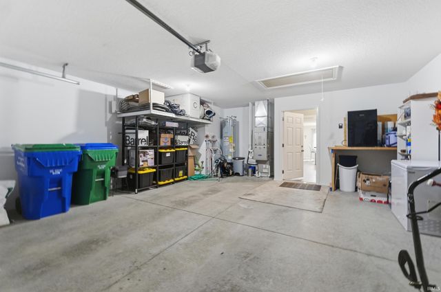 5218 Pigeon Creek Court, Fort Wayne, IN 46825