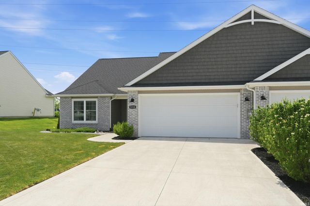 5218 Pigeon Creek Court, Fort Wayne, IN 46825