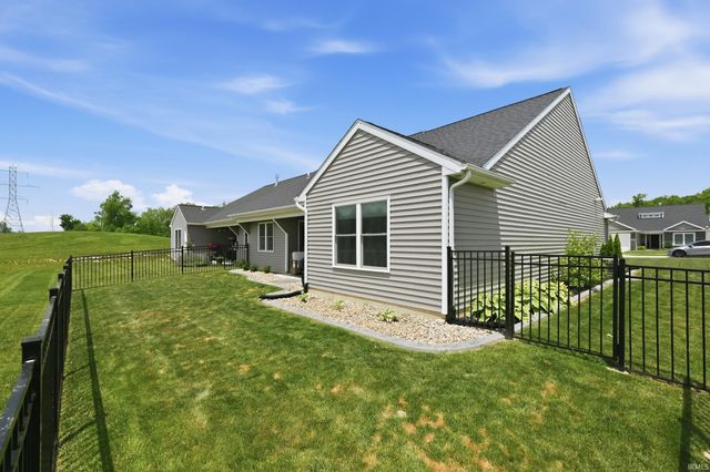 5218 Pigeon Creek Court, Fort Wayne, IN 46825