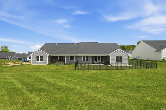 5218 Pigeon Creek Court, Fort Wayne, IN 46825