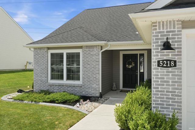 5218 Pigeon Creek Court, Fort Wayne, IN 46825