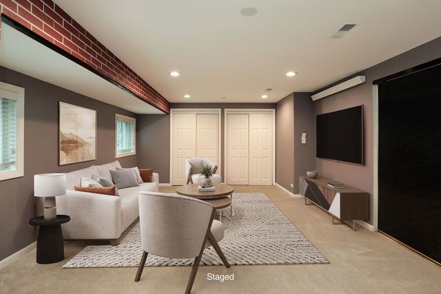 1150 Meadow Road, Northbrook, IL 60062