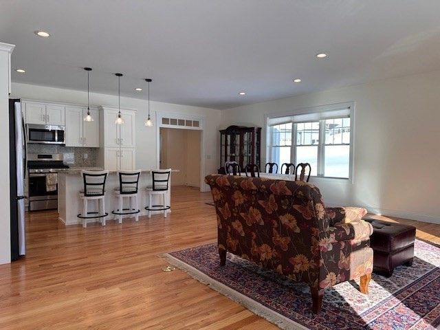 61 Spring Hill Dr 61, Uxbridge, MA 01569