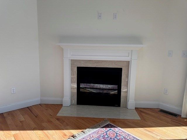 61 Spring Hill Dr 61, Uxbridge, MA 01569