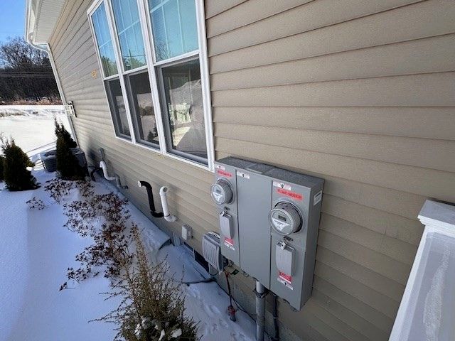 61 Spring Hill Dr 61, Uxbridge, MA 01569