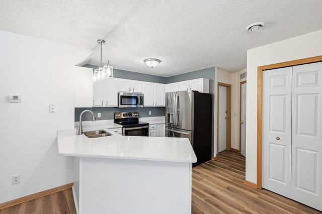 17471 Gettysburg Way, Lakeville, MN 55044