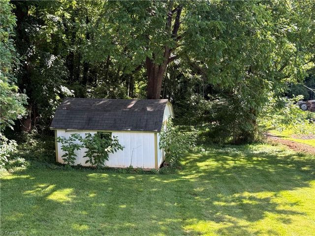 2788 Boone Trail, North Wilkesboro, NC 28659