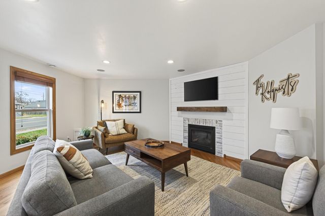 2084 4th Street, White Bear Lake, MN 55110