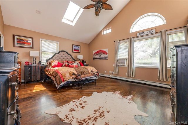35 Cooke Avenue, Holtsville, NY 11742