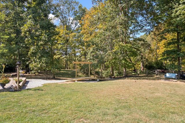 882 Quailwoods Drive, Loveland, OH 45140