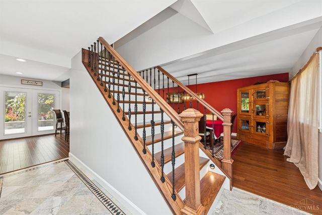 882 Quailwoods Drive, Loveland, OH 45140