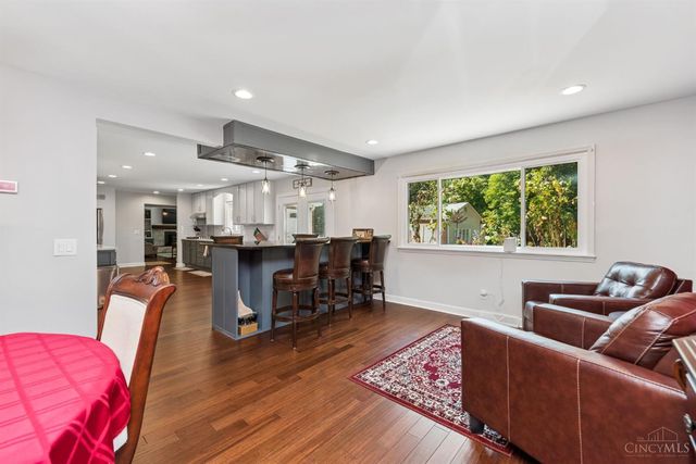 882 Quailwoods Drive, Loveland, OH 45140