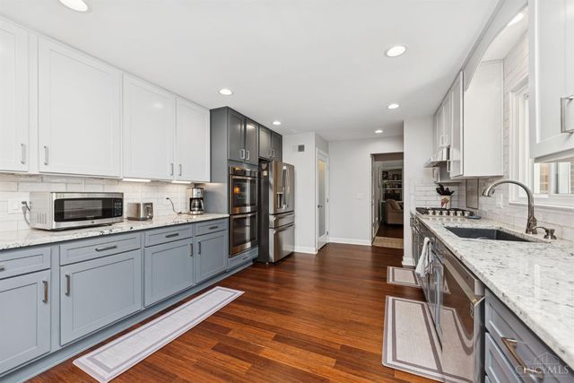 882 Quailwoods Drive, Loveland, OH 45140