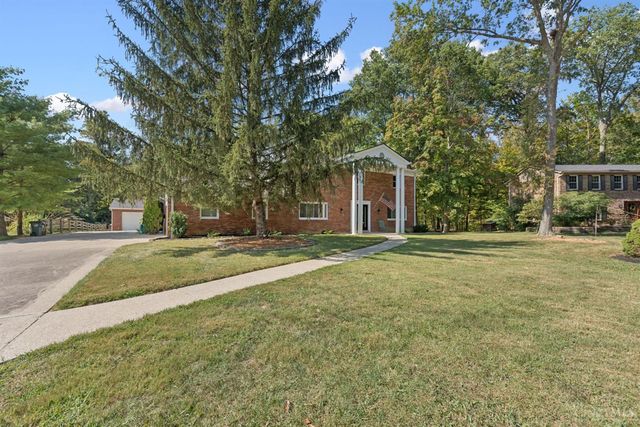 882 Quailwoods Drive, Loveland, OH 45140