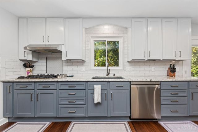 882 Quailwoods Drive, Loveland, OH 45140