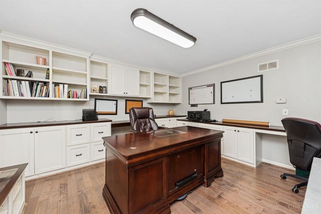 882 Quailwoods Drive, Loveland, OH 45140