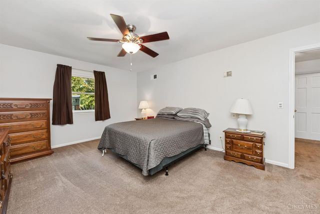 882 Quailwoods Drive, Loveland, OH 45140