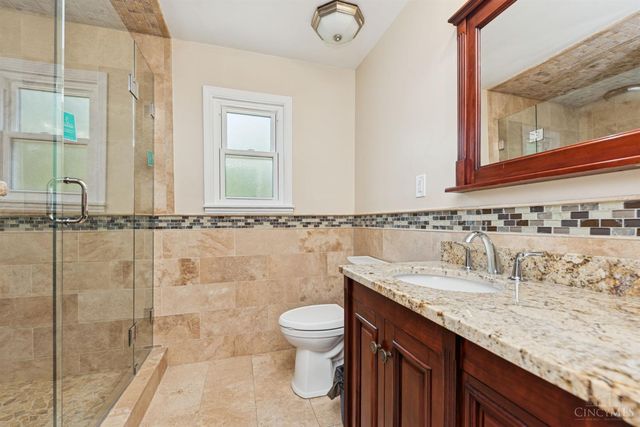 882 Quailwoods Drive, Loveland, OH 45140