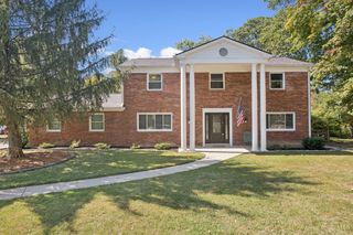 882 Quailwoods Drive, Loveland, OH 45140