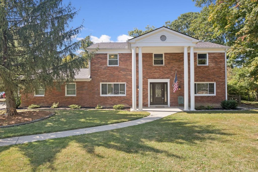 882 Quailwoods Drive, Loveland, OH 45140