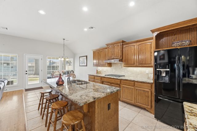 3104 S Tamarack Avenue, Broken Arrow, OK 74012