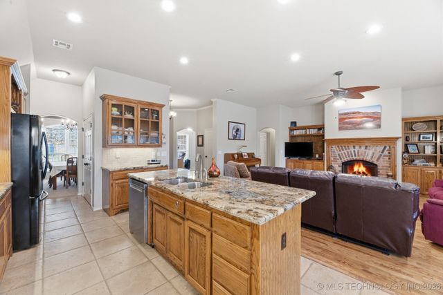 3104 S Tamarack Avenue, Broken Arrow, OK 74012