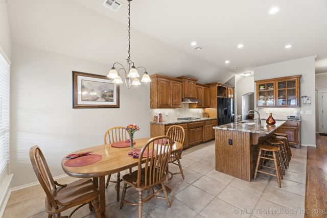 3104 S Tamarack Avenue, Broken Arrow, OK 74012