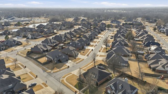 3104 S Tamarack Avenue, Broken Arrow, OK 74012