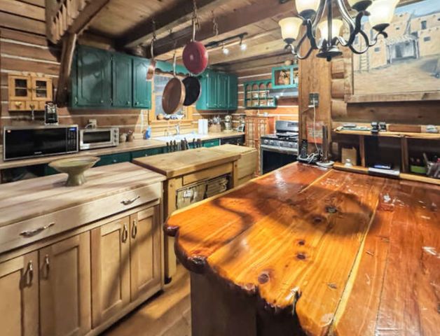268 Sugar Maple Dr, Dover, TN 37058