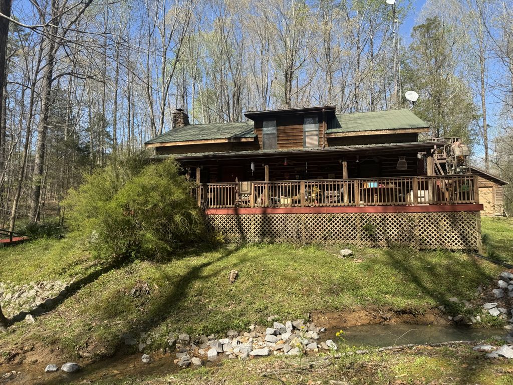 268 Sugar Maple Dr, Dover, TN 37058